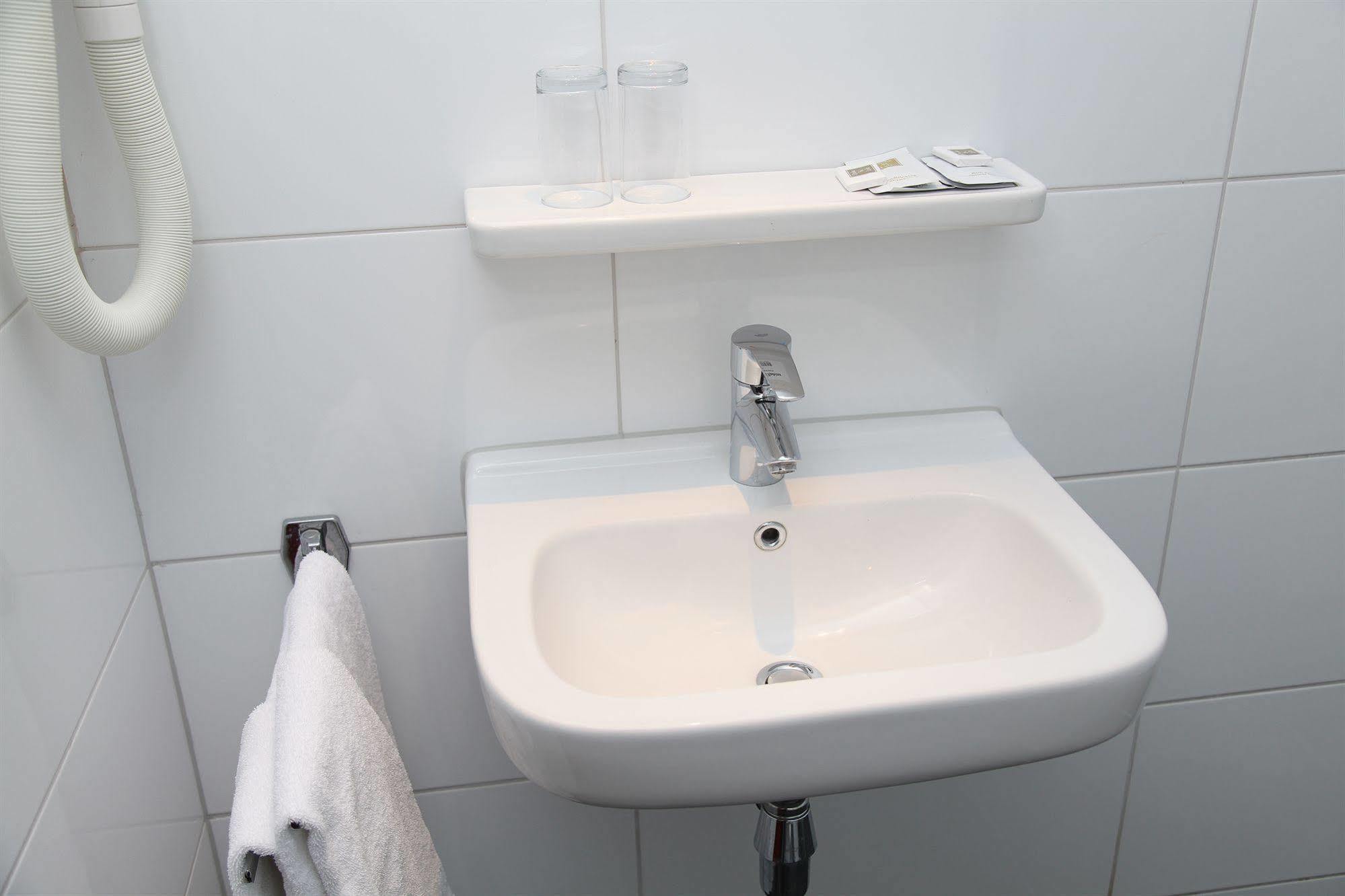 אמן Stads Hotel Boerland מראה חיצוני תמונה